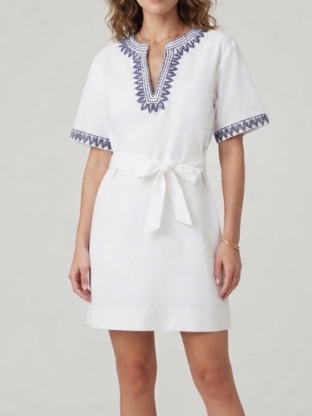 D’iyanu White Embroidered Tunic - Blue Trim Tie Waist Dress Size L NWOT